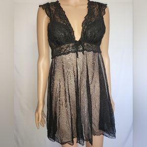 Oscar De La Renta Pink Label In Black Lace Nightie Lingerie  Size Small